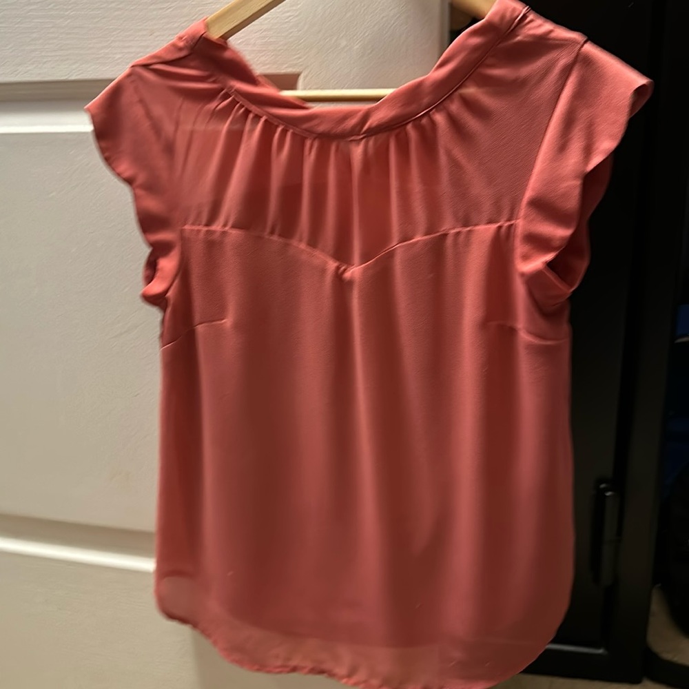 Monteau cap sleeved blouse, rose colored